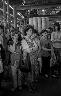 Germany, Kahla, 20.12.1991, Kahla porcelain factory, workforce (female workers) at the works meeting, Europe
