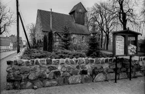 Germany, Kampehl, 01.02.1992, display board, at the church) with the mummy of the knight Kahlputz in Kampehl, Europe