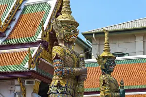Giant demon and guard in the Wat Phra Kaeo
