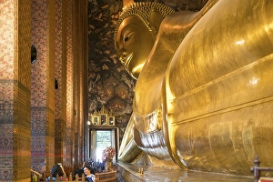 Giant reclining golden buddha, Wat Pho