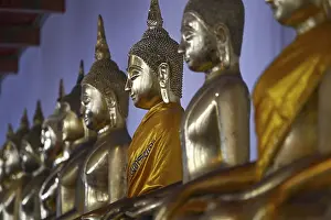 Gilded Buddha statues in Wat Pho