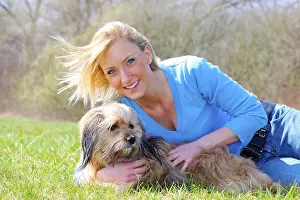 Girl with Havanese, Bichon Havanais