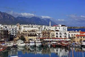 Girne, Kyrenia, harbour town, view of the harbour and the old town
