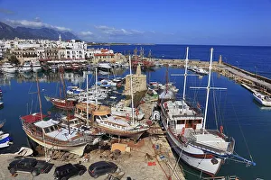 Girne, Kyrenia, harbour town, view of the harbour and the old town