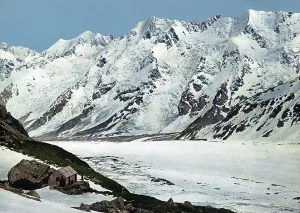 Glacier, Malte Brun is the highest peak in the Malte Brun Range