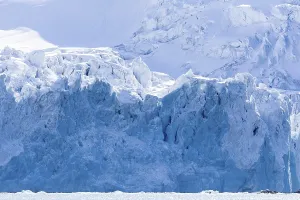 Glacier tongue, ice, break-off edge