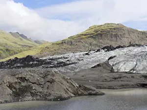 Glacier tongue of the Solheimajokull glacier in Iceland<br> Glacier tongue of the Solheimajkull glacier in Iceland