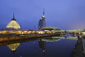 Glass dome over the outlet & shopping centre