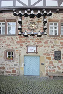 Glockenspiel at the entrance to the Schwalm Museum