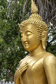 Golden Buddha Statue, Wat That Luang