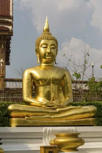 Golden Buddha statue, Wittayakom