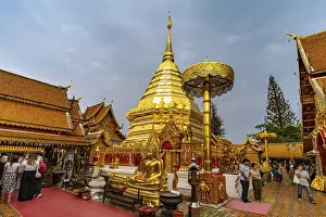 Golden Chedi of the Buddhist temple complex Wat Phra That Doi Suthep