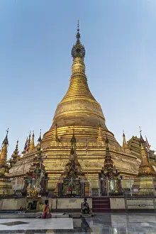 Golden Stupa, Buddhist pagoda Shwemokhtaw