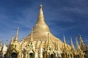 Golden stupa, Shwedagon pagoda