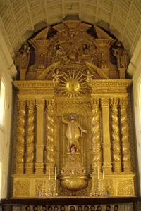 Golden work, basilica of bom jesus church