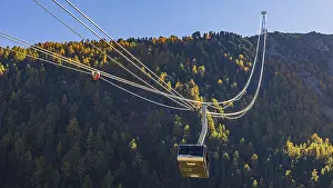 Gondola and cable car route from Grimentz to the Espace Weisshorn mountain station