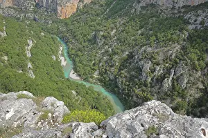 Gorges du Verdon, Verdon Gorge with mountain landscape