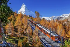Gornergratbahn on the Riffelberg with Matterhorn 4478m in autumn