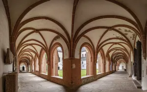 Gothic cloister, symmetrical corridors