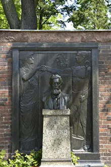Grave, Wilhelm Liebknecht, Socialist Memorial