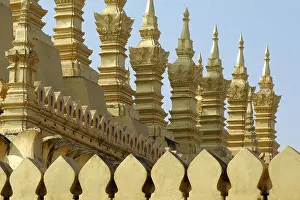 Great Golden Stupa, Wat Pha That Luang Temple