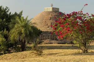 Great Stupa, Stupa 1, the main monument in the group of Buddhist Monuments at Sanchi