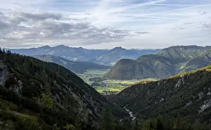 Green mountain landscape, Nuaracher Hoehenweg