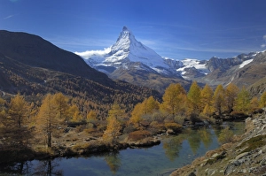 The Grindjisee with the Matterhorn in the background