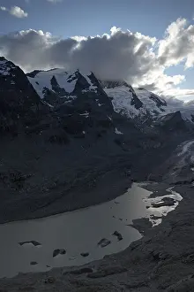 GroBglockner, peak in clouds