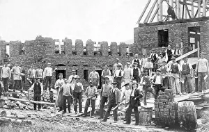 Group picture, workers on construction site