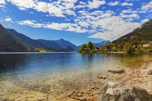 Grundlsee in autumn, salzkammergut