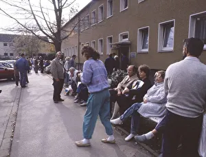 Gymnasium were also used. Immigrants and foreign refugees in North Rhine-Westphalia on 28