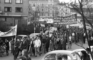 The Hamburg DKP used the honouring of the communists idol Ernst Thaelmann on his 90th birthday to hold a