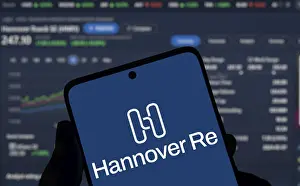 Category Historic EN Prints: Hannover re logo is displayed on smartphone