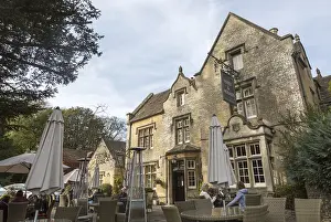 Hare and Hounds hotel and public house