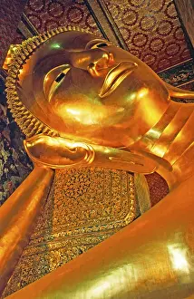 Head, reclining Buddha in Wat Pho