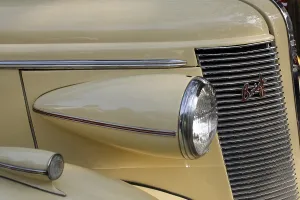 Headlight of vintage cars Buick-8