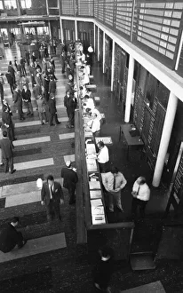 Hectic activity, here at the Rheinisch-Westfaelische Boerse in 1966
