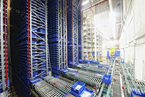 High bay warehouse, online trade