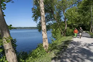 Hiking on the Baldeney Steig, a hiking trail around Lake Baldeney in Essen