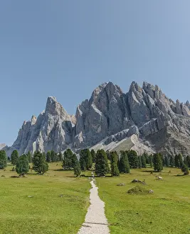 Hiking trail near the Gschnagenhardt Alm