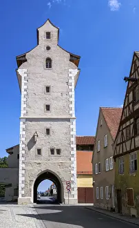 Historic city gate of Noerdlingen (Bavaria) (Germany)