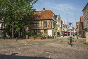 Category Cities DE Prints: Historic half-timbered houses with red bricks