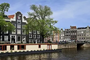 Historic houses on the Prinsengracht canal