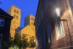 Historic old town, St Paul's Cathedral on the market square