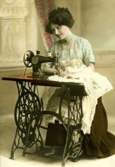 Historic photo, woman with sewing machine