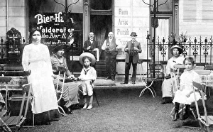 Historic photograph, beer garden, around 1910
