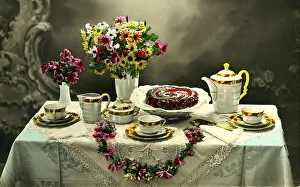 Historic photograph, coffee table, around 1920