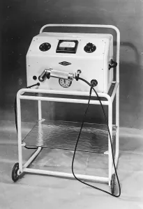 Historic photograph, ultrasonic device