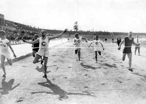 Historic photograph, winner of a race, around 1930